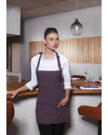 Kurze Latzschürze Basic mit Schnalle und Tasche aubergine