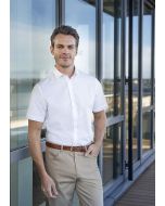 Kurzarm Herrenhemd Active-Stretch in Modern-Fit weiß