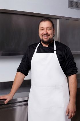 XXL-Latzschürze Basic in Übergröße mit Schnalle und Tasche weiß