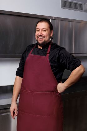 XXL-Latzschürze Basic in Übergröße mit Schnalle und Tasche bordeaux