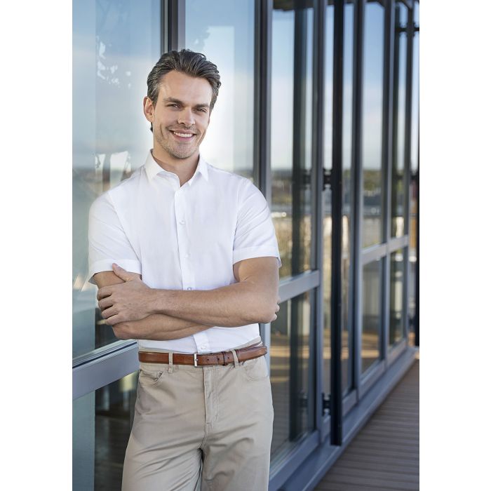 Kurzarm Herrenhemd Active-Stretch in Slim-Fit weiß